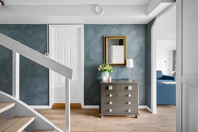 Bílé dveře se mi líbí.